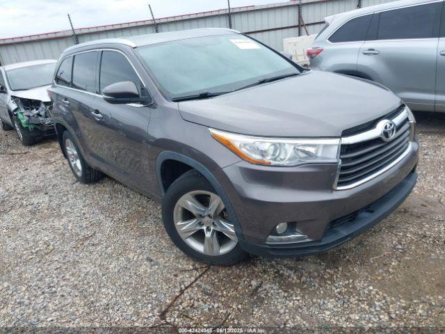  Salvage Toyota Highlander