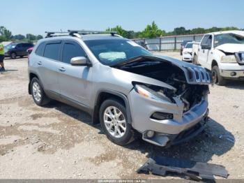 Salvage Jeep Cherokee