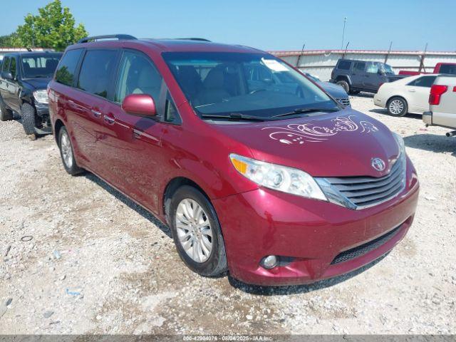  Salvage Toyota Sienna