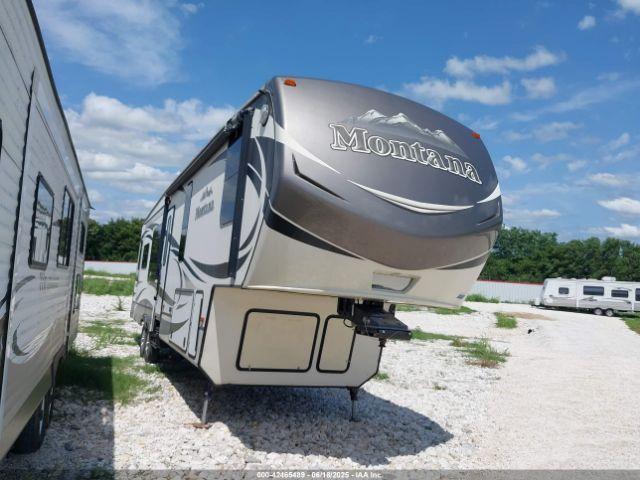  Salvage Keystone Fifth Wheel Series M
