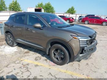  Salvage Nissan Kicks