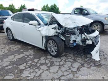  Salvage Lexus Es