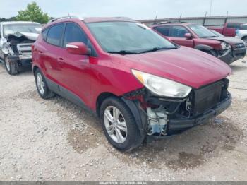  Salvage Hyundai TUCSON