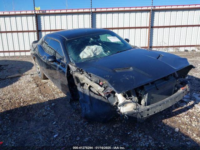  Salvage Dodge Challenger
