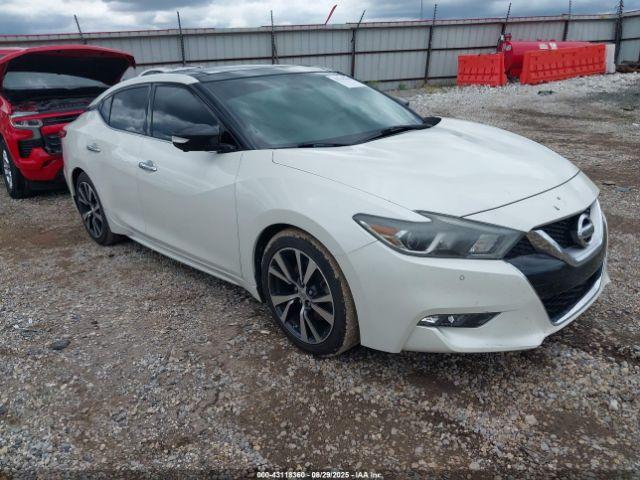  Salvage Nissan Maxima
