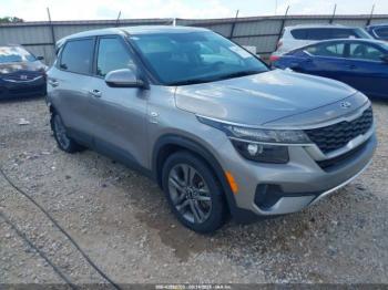  Salvage Kia Seltos