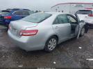 Toyota Camry Image 12