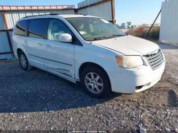 Salvage Chrysler Town & Country