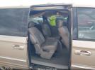 Chrysler Town & Country Limited Image 14