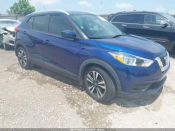  Salvage Nissan Kicks