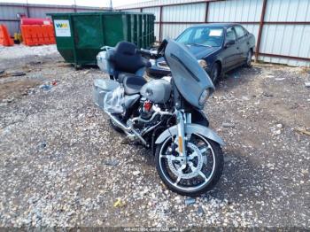  Salvage Harley-Davidson Flhxu
