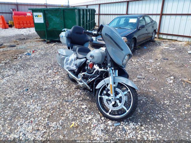  Salvage Harley-Davidson Flhxu