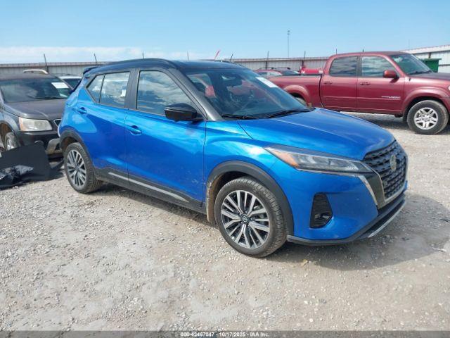 Salvage Nissan Kicks