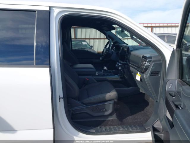 Ford F-150 Xlt Image 3