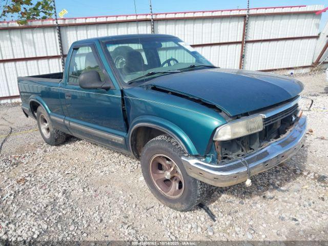  Salvage Chevrolet S-10