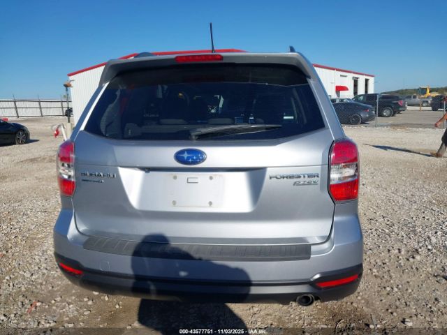 Subaru Forester 2.5i Touring Image 16