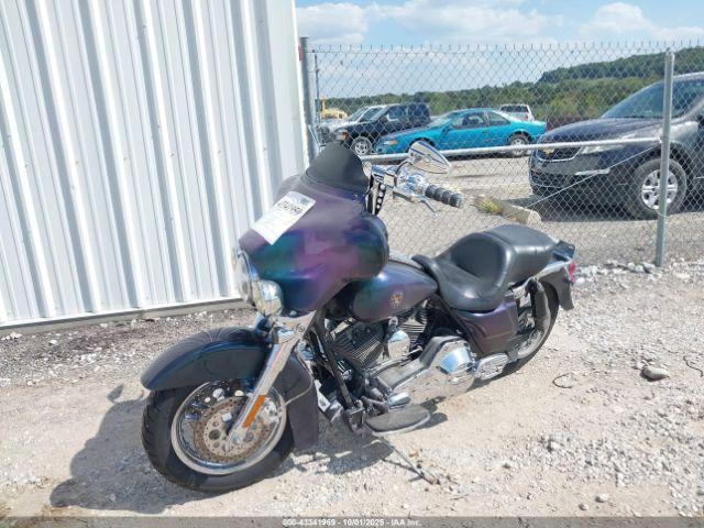 Harley-Davidson Flhtcse Image 2