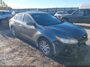  Salvage Nissan Altima