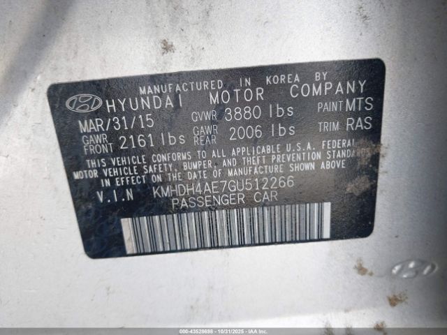 Hyundai ELANTRA Limited Image 10