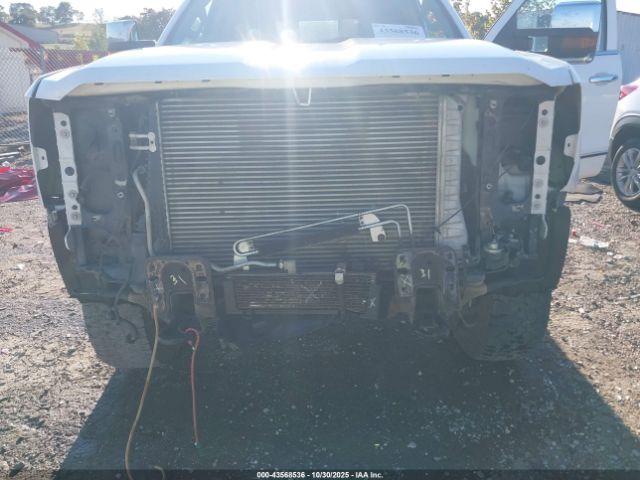 Chevrolet Silverado 3500 Ltz Image 9