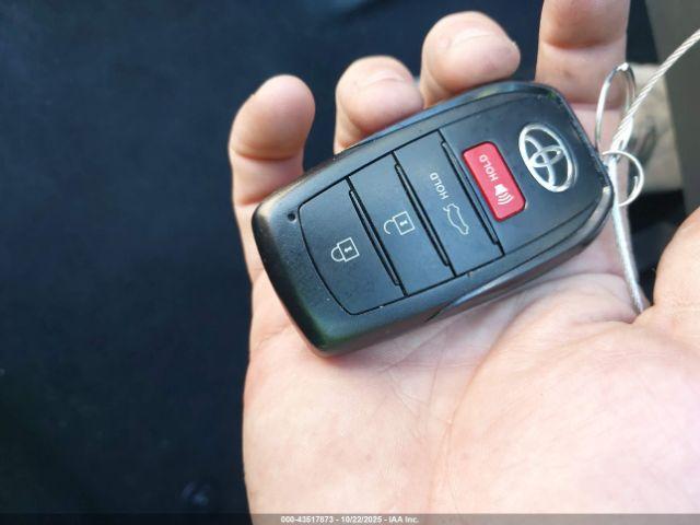 Toyota Corolla Se Image 9