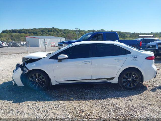 Toyota Corolla Se Image 10