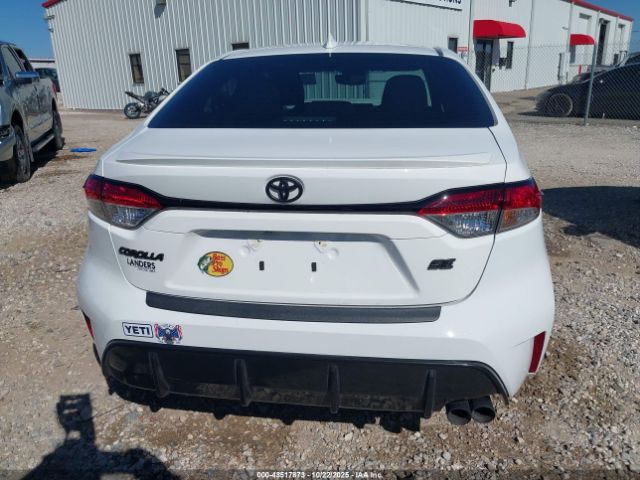 Toyota Corolla Se Image 13