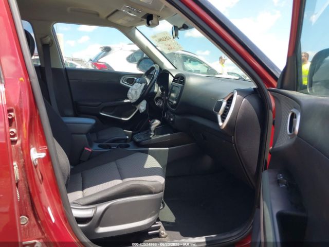 Kia Soul X-line Image 16