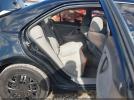 Toyota Camry Le Image 7