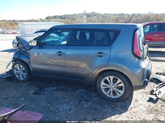 Kia Soul + Image 6