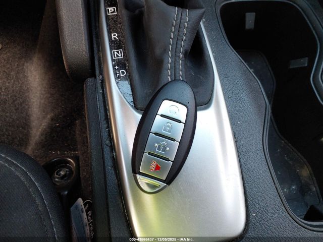 Nissan Frontier Sv 4x4 Image 12