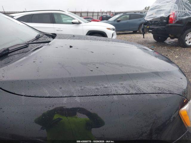 Jeep Grand Cherokee Laredo Image 8