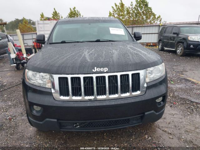 Jeep Grand Cherokee Laredo Image 11