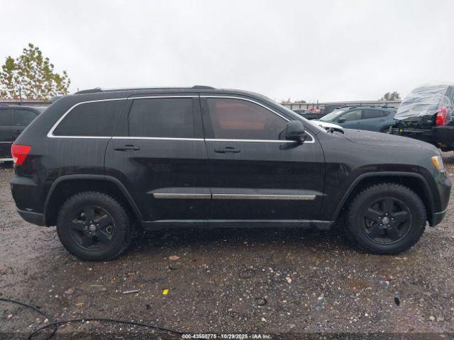 Jeep Grand Cherokee Laredo Image 14
