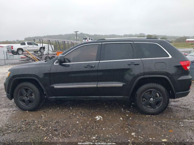 Jeep Grand Cherokee Laredo Image 12