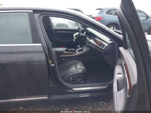 Genesis G90 3.3t Premium Image 15