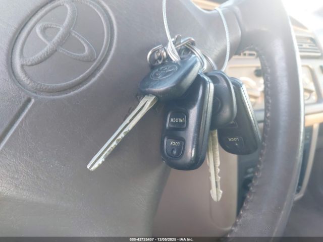 Toyota Sienna Xle Image 10