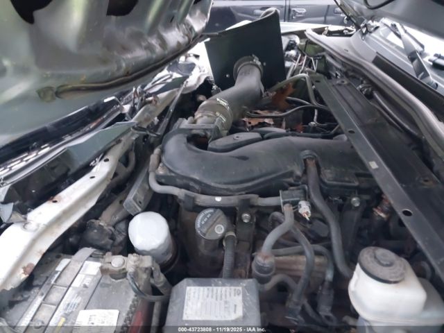 Toyota Tacoma Base V6 Image 9