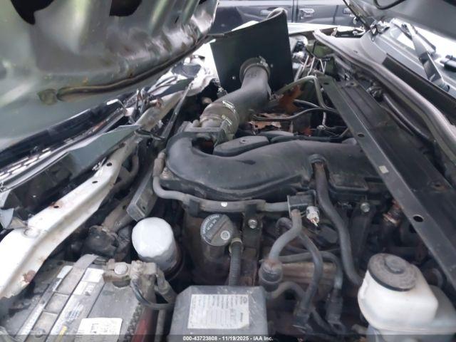 Toyota Tacoma Base V6 Image 9