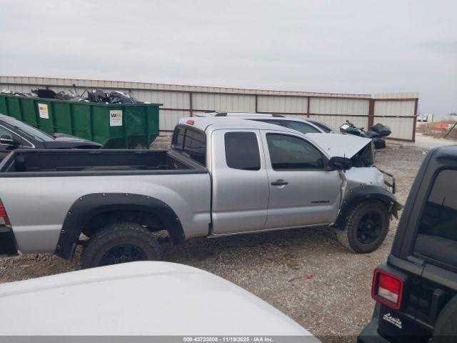 Toyota Tacoma Base V6 Image 10