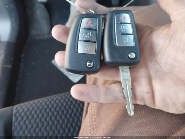 Nissan Rogue S Image 14