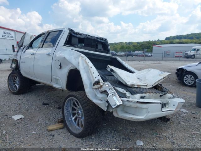 Chevrolet Silverado 2500 Image 7