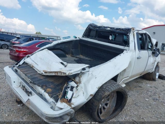 Chevrolet Silverado 2500 Image 8