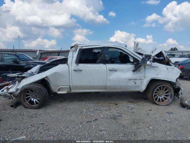 Chevrolet Silverado 2500 Image 9