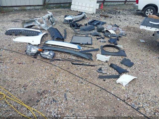 Toyota Tundra Sr5 5.7l V8 Image 3