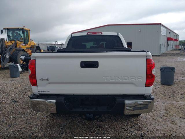 Toyota Tundra Sr5 5.7l V8 Image 13