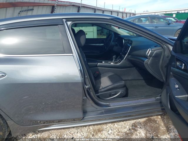 Nissan Maxima 3.5 S Image 8