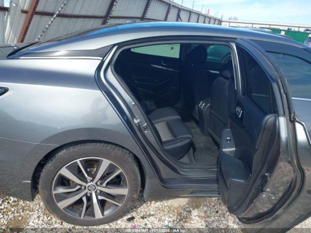 Nissan Maxima 3.5 S Image 4