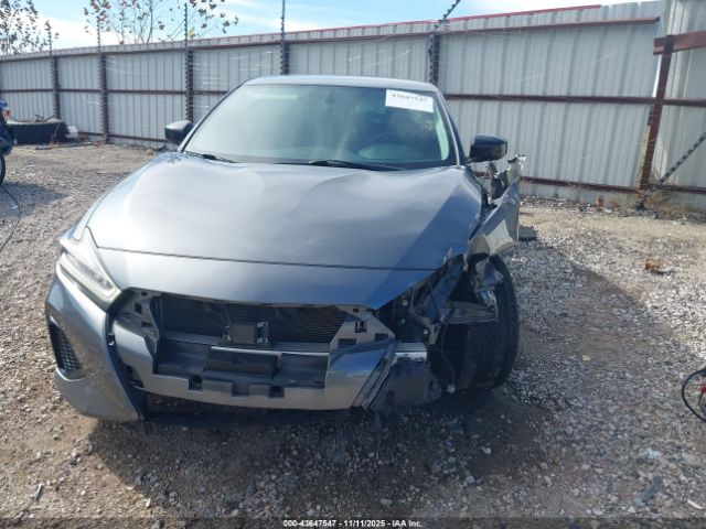 Nissan Maxima 3.5 S Image 11