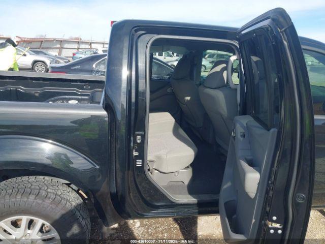 Nissan Frontier Sv 4x4 Image 7